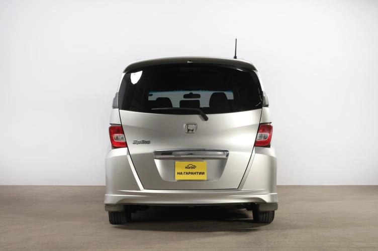 Honda Freed 5 из 6