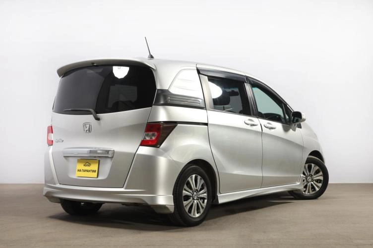 Honda Freed 6 из 6