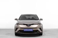 Toyota C-HR 2 из 24