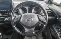 Toyota C-HR 13 из 24