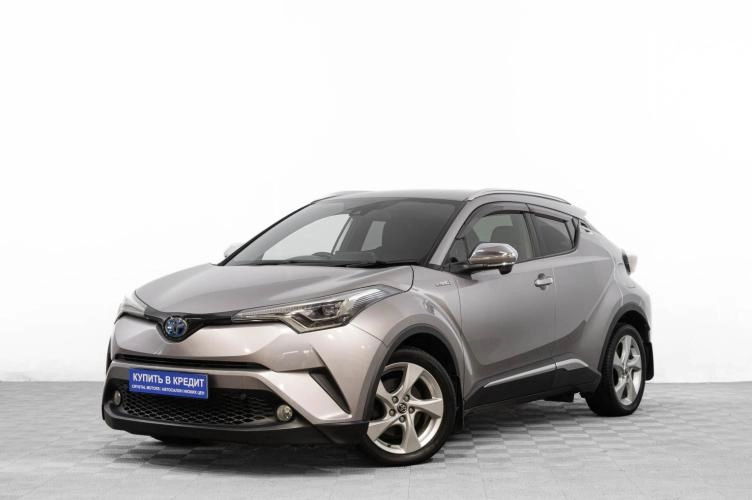 Toyota C-HR 3 из 6