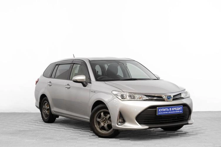 Toyota Corolla Fielder 1 из 6