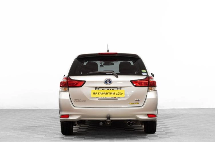 Toyota Corolla Fielder 5 из 6