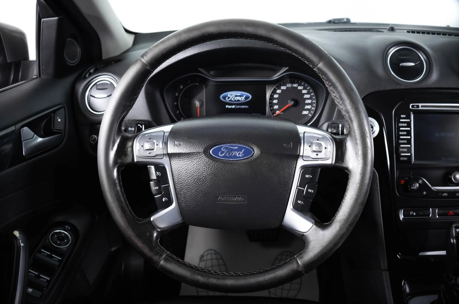 Ford Mondeo 15 из 22