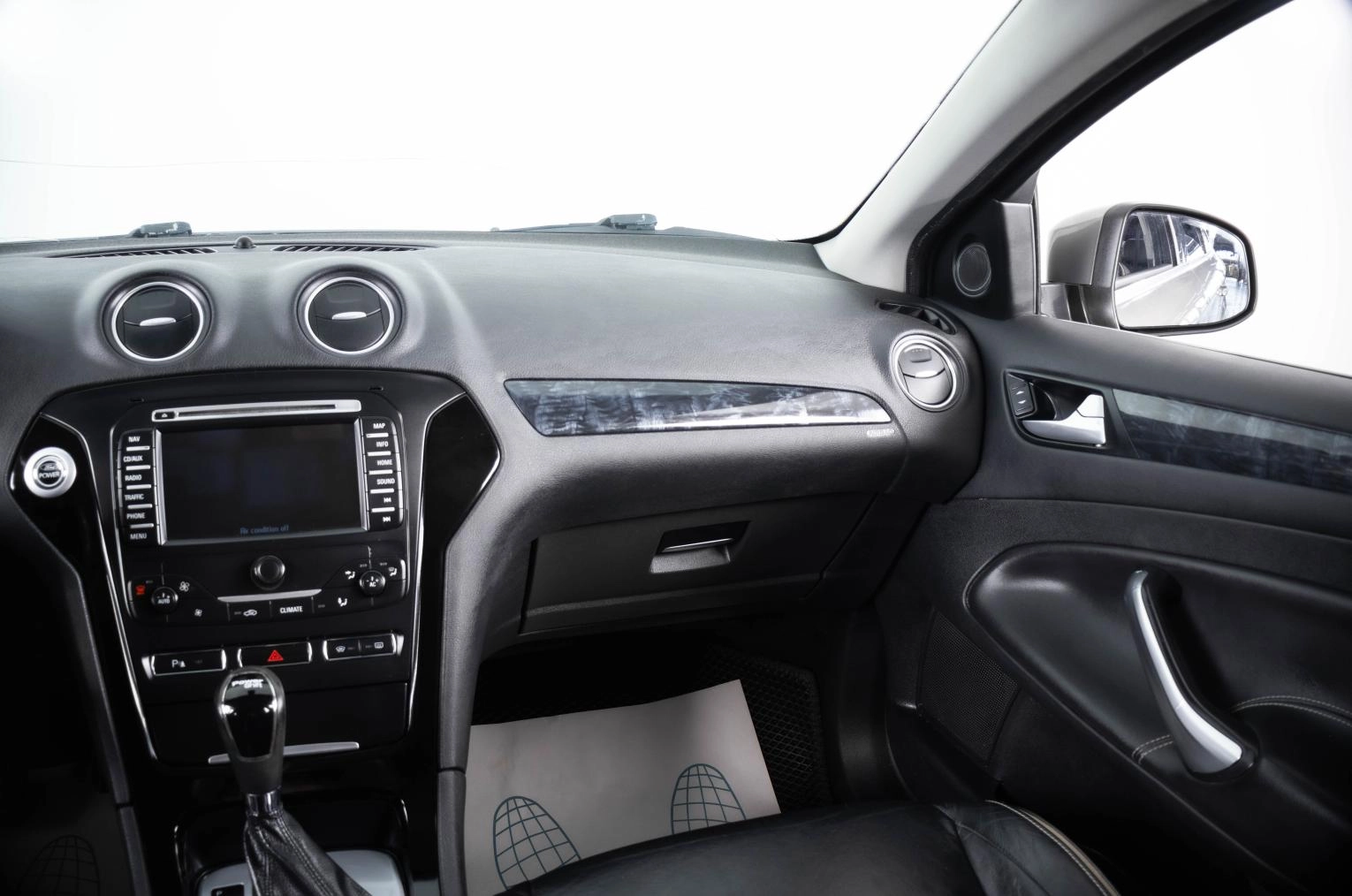 Ford Mondeo 14 из 22