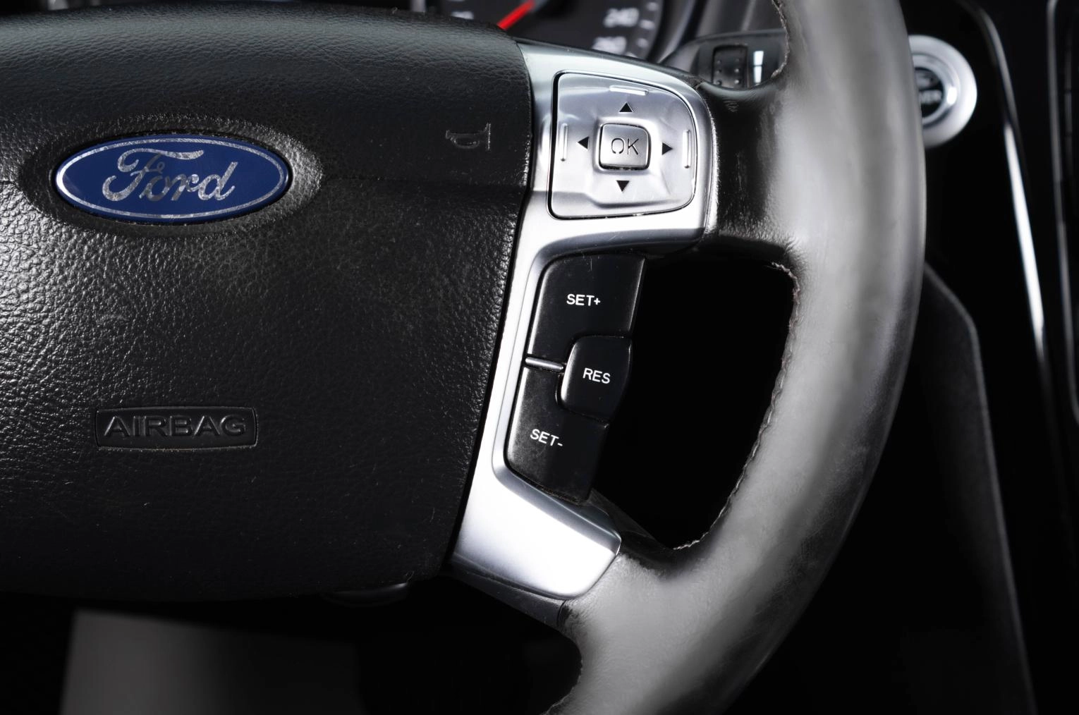 Ford Mondeo 17 из 22