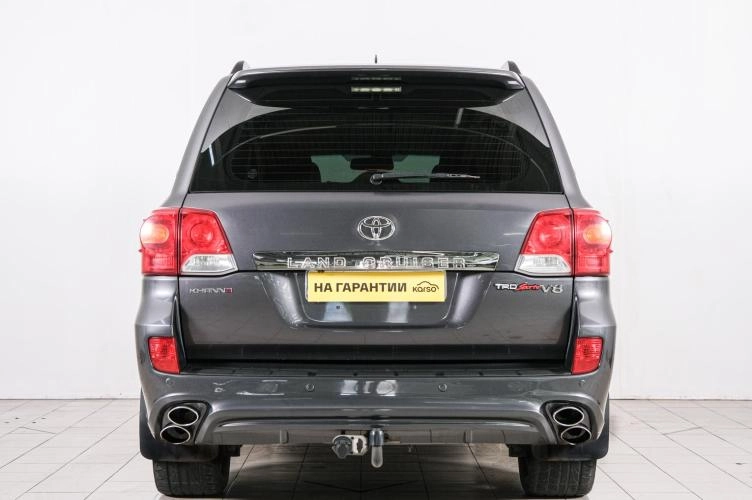 Toyota Land Cruiser 5 из 6