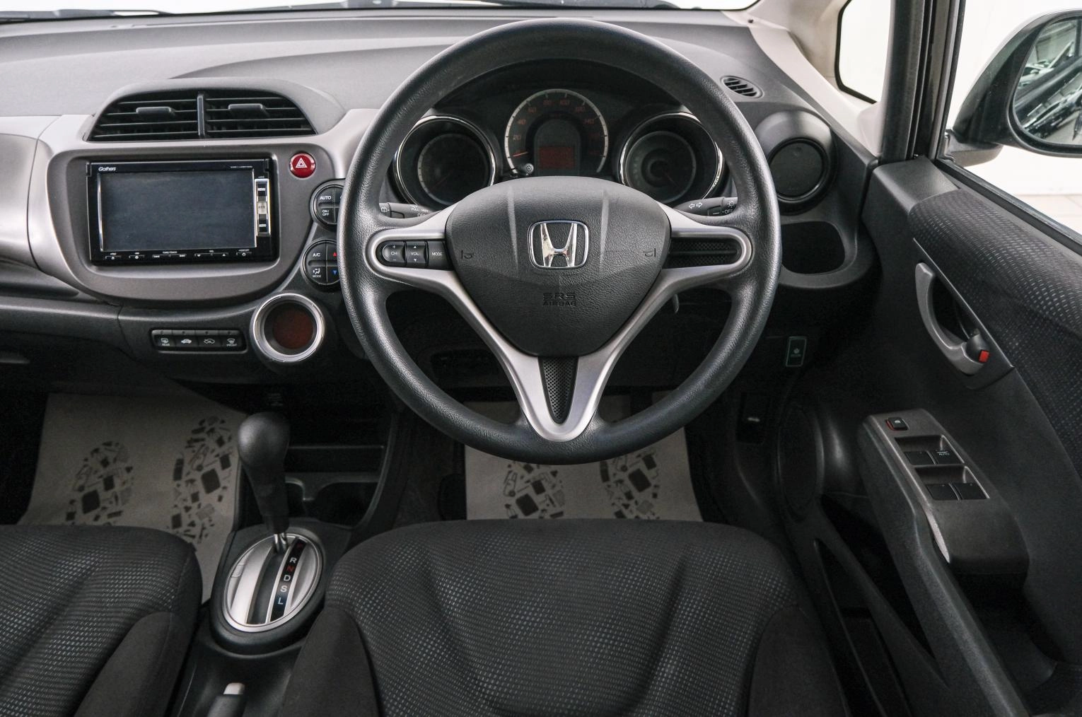 Honda Fit 14 из 22