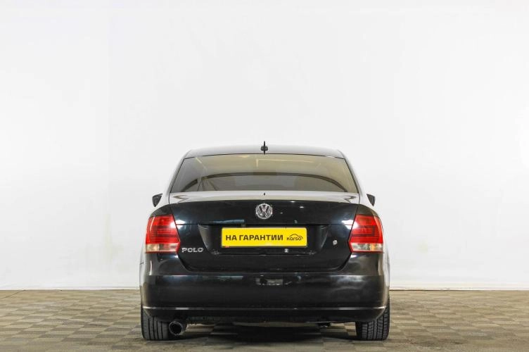 Volkswagen Polo 5 из 6