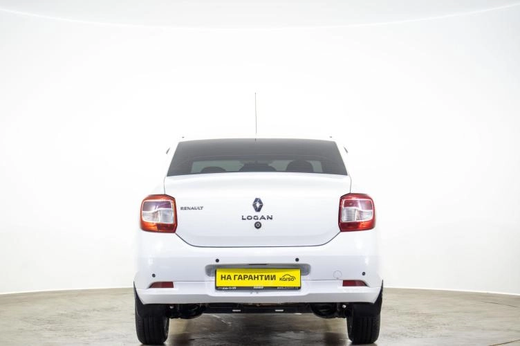 Renault Logan 5 из 6