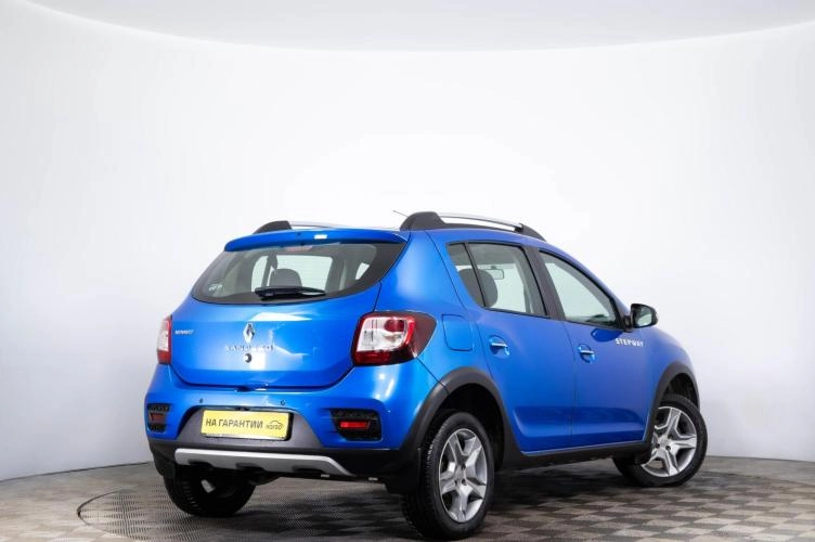 Renault Sandero Stepway 4 из 6