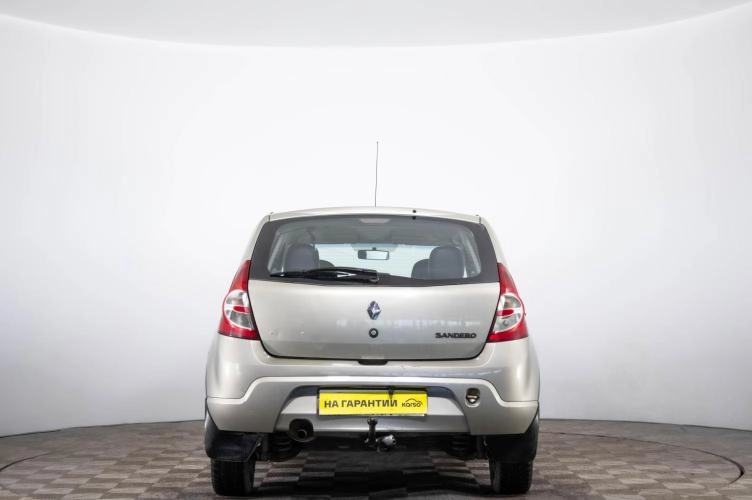 Renault Sandero 5 из 6