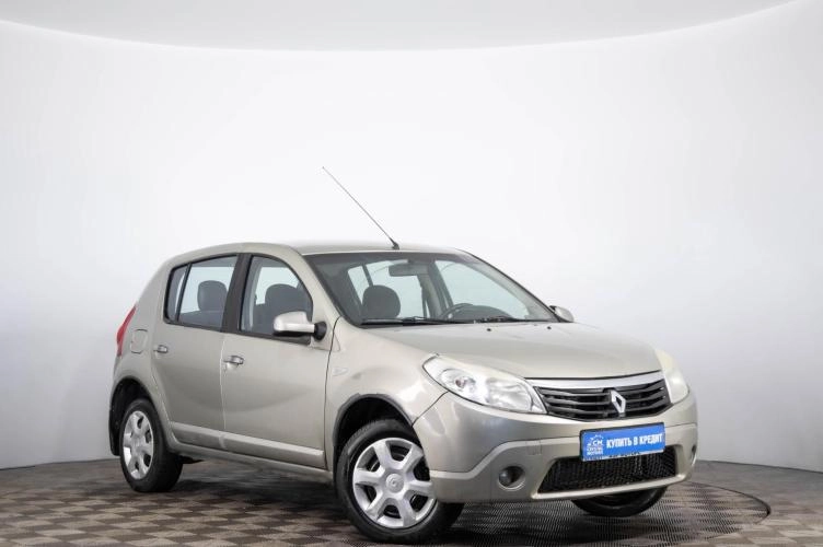 Renault Sandero 1 из 6
