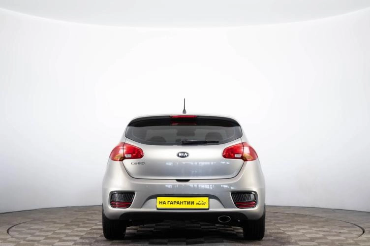 KIA cee'd 5 из 6