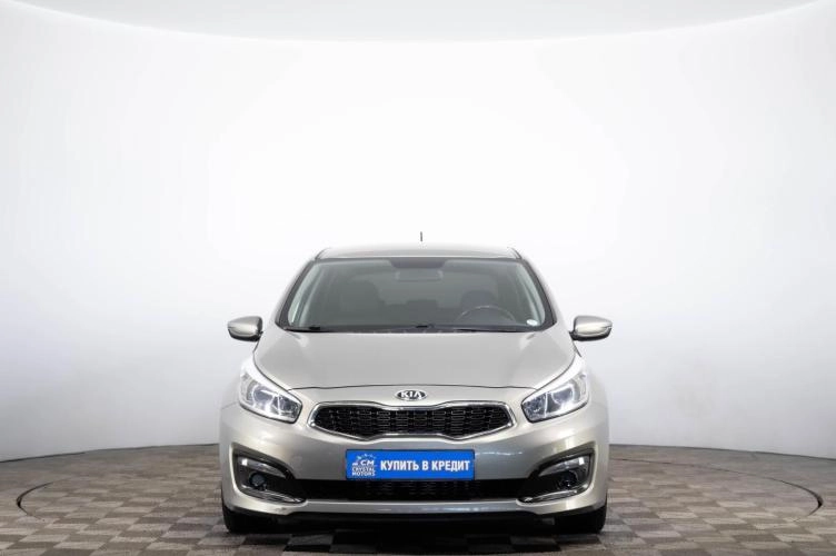 KIA cee'd 2 из 6