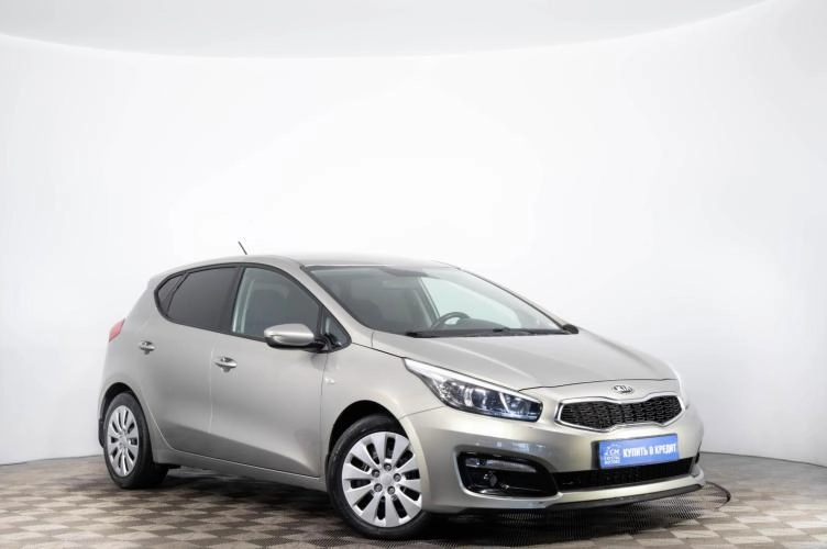 KIA cee'd 1 из 6