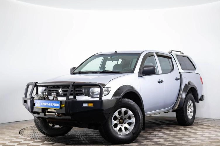 Mitsubishi L200 3 из 6