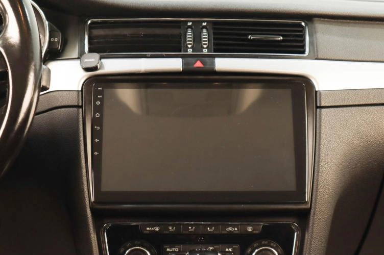 Skoda Superb 15 из 19