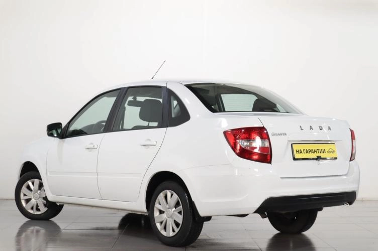 ВАЗ (LADA) Granta 4 из 15