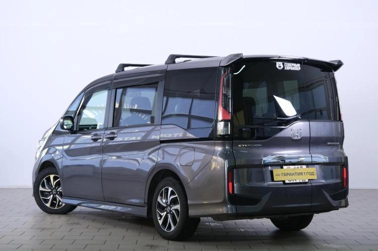 Honda Stepwgn Spada 4 из 6