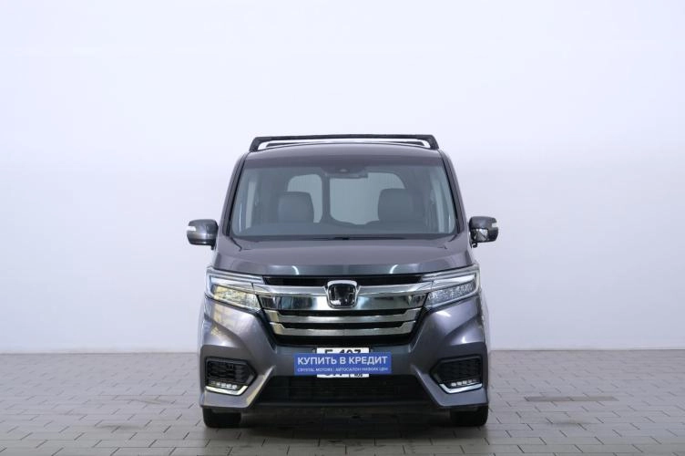 Honda Stepwgn Spada 2 из 6