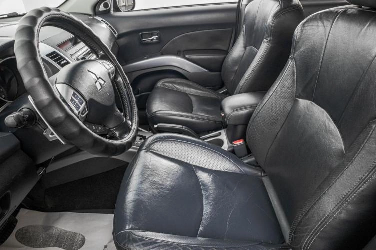 Mitsubishi Outlander 10 из 30