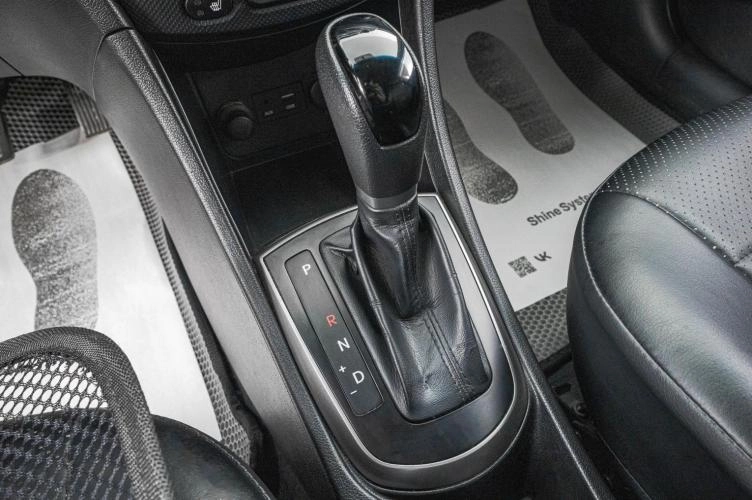 Hyundai Solaris 18 из 23
