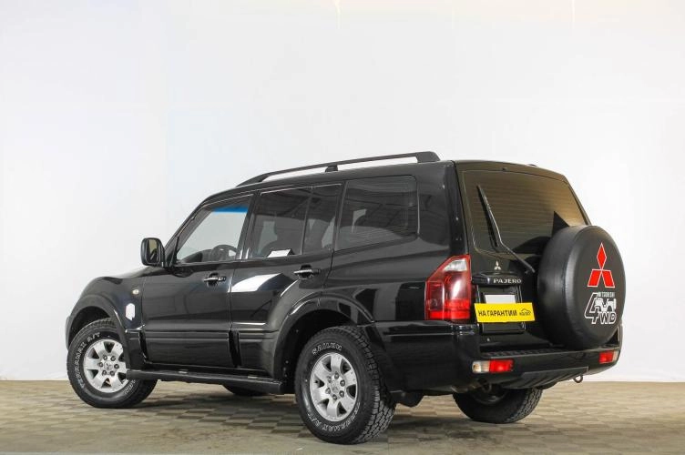Mitsubishi Pajero 4 из 6