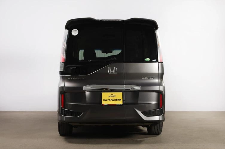 Honda Stepwgn Spada 5 из 6