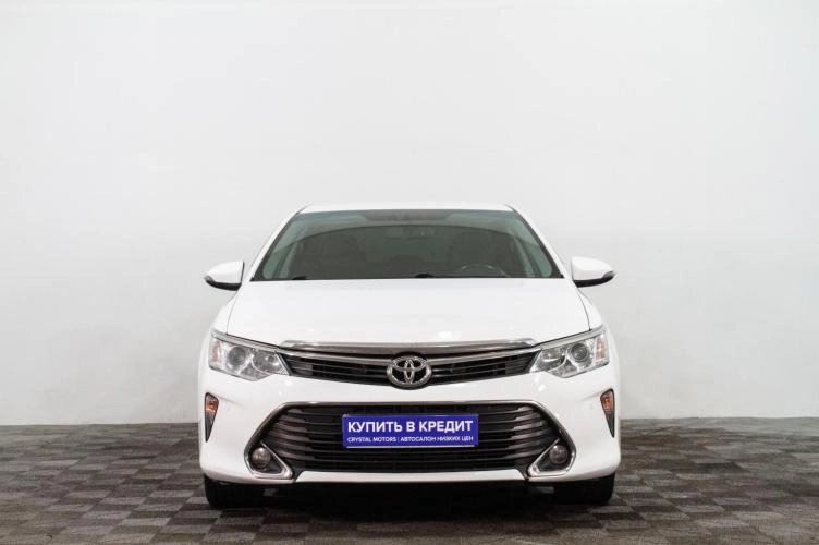 Toyota Camry 2 из 6
