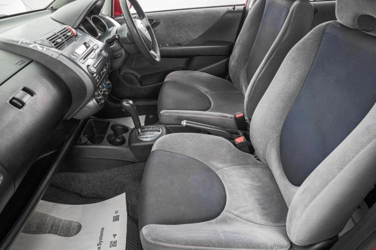 Honda Fit 17 из 20