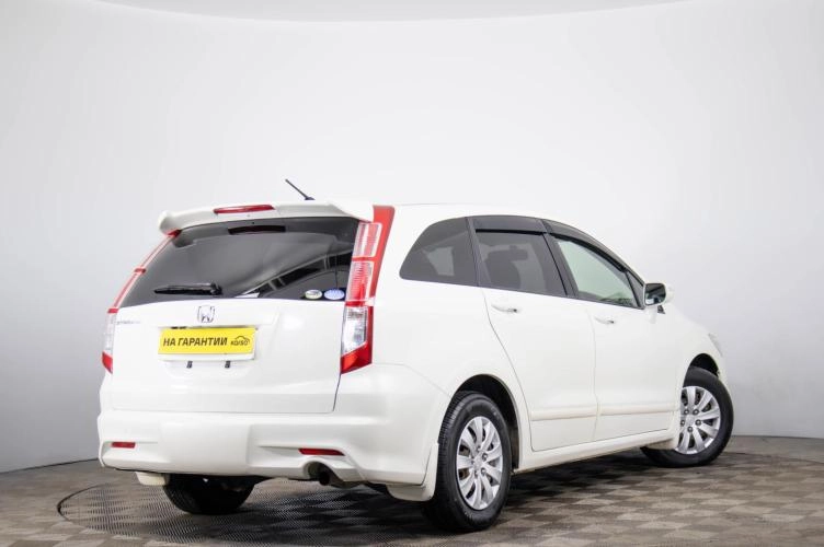 Honda Stream 4 из 6