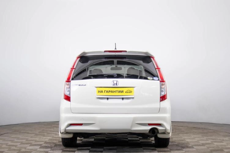 Honda Stream 5 из 6