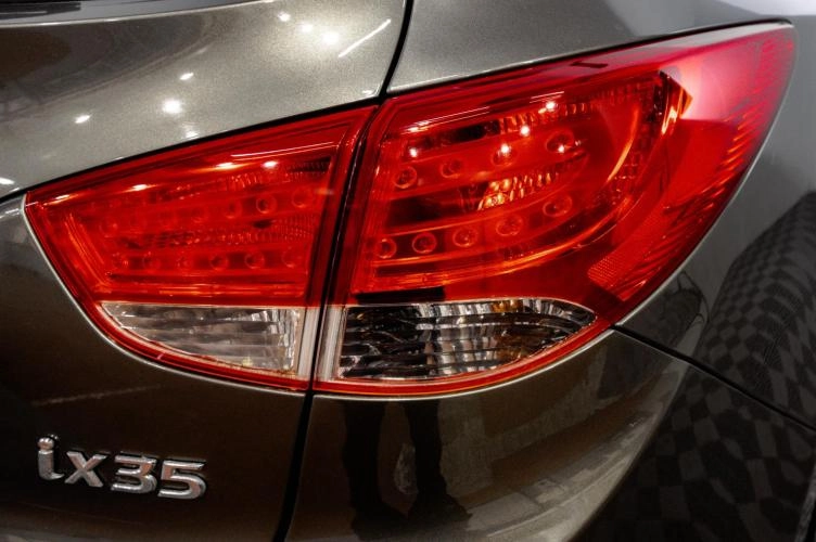 Hyundai ix35 8 из 26