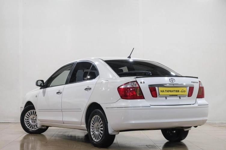 Toyota Premio 4 из 6