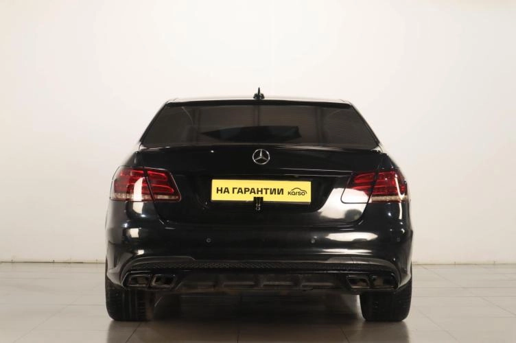 Mercedes-Benz E-класс 5 из 23