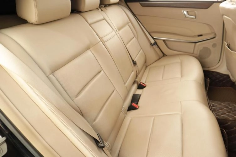 Mercedes-Benz E-класс 22 из 23