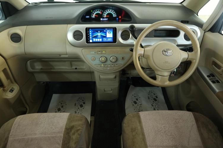 Toyota Porte 11 из 17