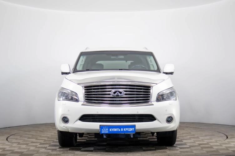 Infiniti QX80 2 из 6