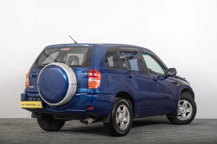 Toyota RAV4 6 из 6