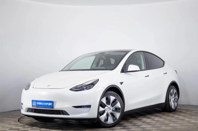 Tesla Model Y 3 из 6