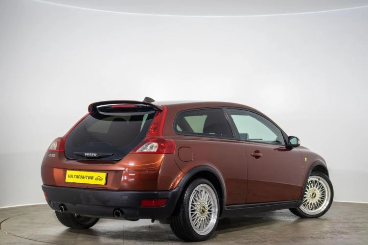 Volvo C30 4 из 6