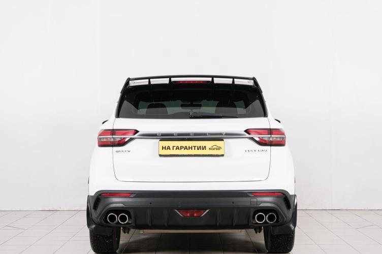 Geely Coolray 5 из 6