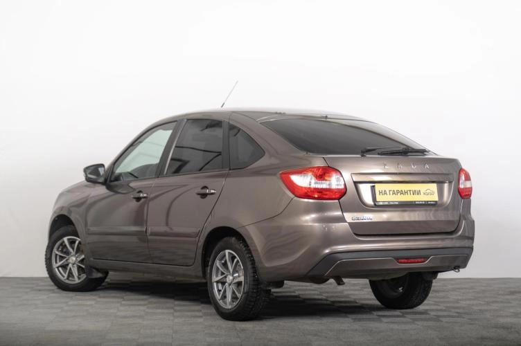 ВАЗ (LADA) Granta 5 из 6