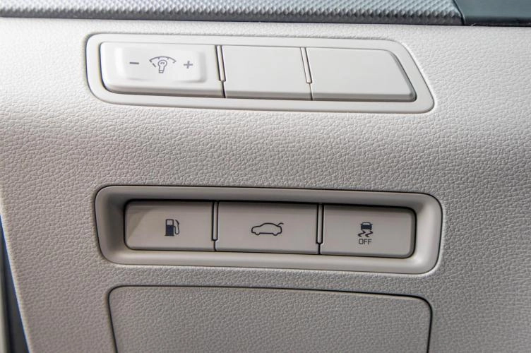 Hyundai Sonata 12 из 24
