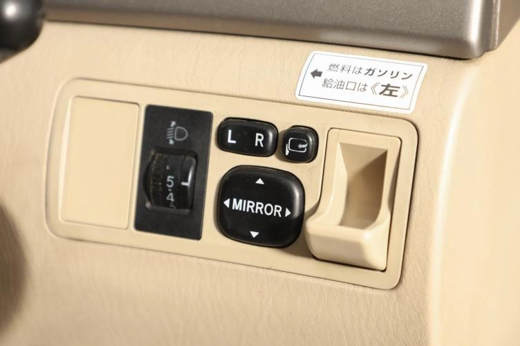 Toyota Corolla 14 из 16