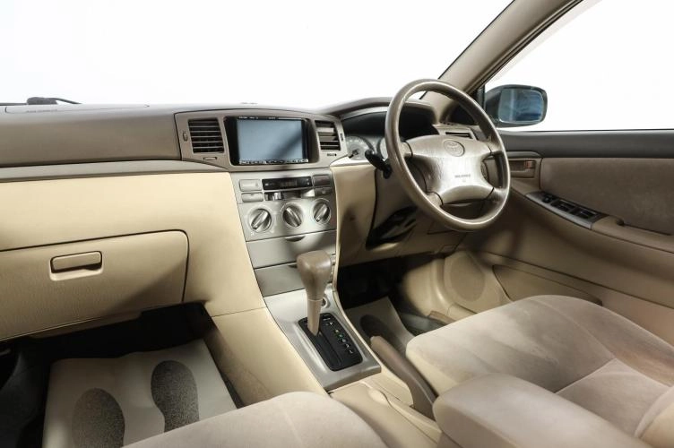 Toyota Corolla 9 из 16