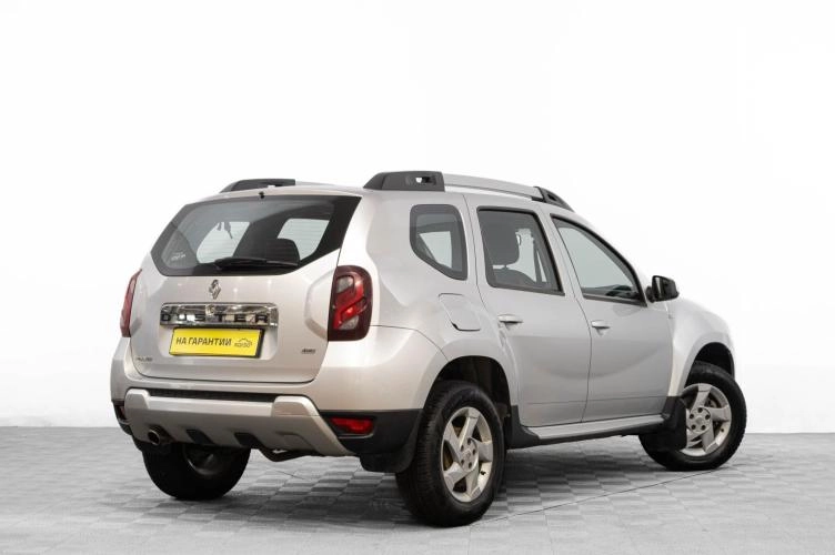 Renault Duster 4 из 6