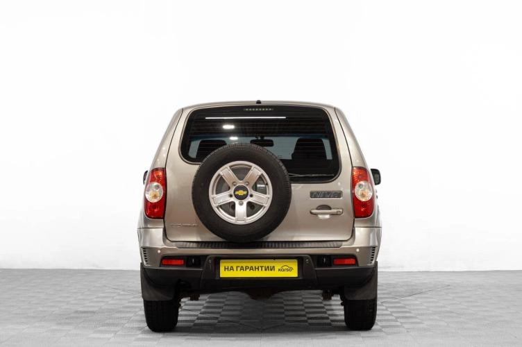 Chevrolet Niva 5 из 6