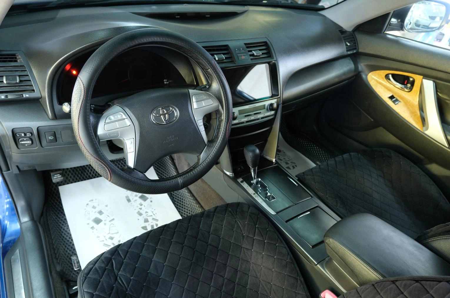 Toyota Camry 11 из 22
